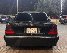 Mercedes C2300, 1998 il