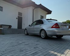Mercedes C-klaas, W203 kuza, 2000 il