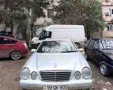 Mercedes E 220, 2000 il