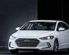 Hyundai Elantra, 2018 il