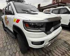 Mitsubishi L 200, 2025 il