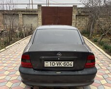 Opel Vectra, 1996 il