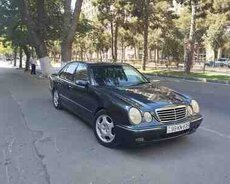 Mercedes E 320, 2000 il