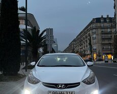 Hyundai Elantra, 2013 il