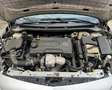 Opel 2011 astra j, 2011 il