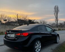Hyundai Elantra, 2012 il