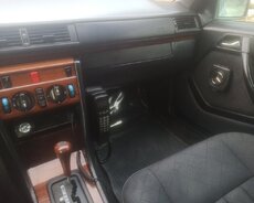 Mercedes W124, 1995 il