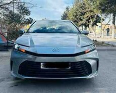 Toyota Camry, 2025 год