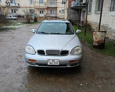 Daewoo Leganza, 2001 il