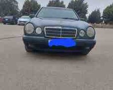 Mercedes E 220, 1998 il
