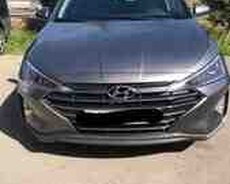 Hyundai Elantra, 2019 il