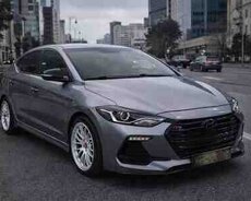 Hyundai Elantra, 2018 il