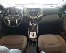 Hyundai Elantra, 2011 il