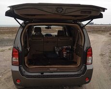 Nissan Pathfinder, 2005 il