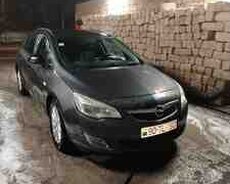 Opel Astra, 2012 il