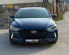 Hyundai Elantra, 2018 il