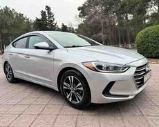 Hyundai Elantra, 2018 il