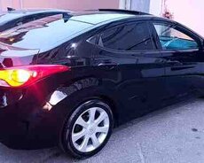 Hyundai Elantra, 2013 il