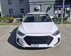 Hyundai Elantra, 2017 il