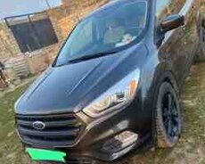 Ford Escape, 2017 il