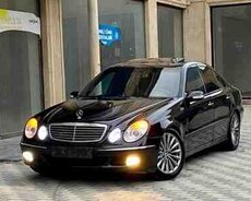 Mercedes E 320, 2002 il