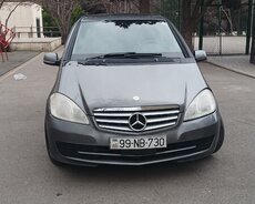 Mercedes A 180, 2012 il
