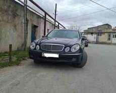 Mercedes E 220, 2003 il