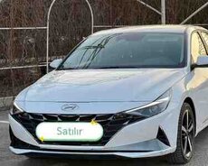 Hyundai Elantra, 2021 il