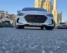 Hyundai Elantra, 2016 il