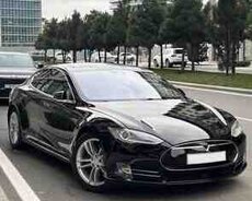 Tesla Model S, 2015 il