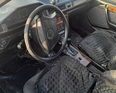 Mercedes E250, 1995 il