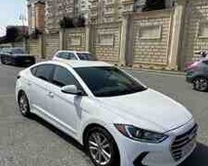 Hyundai Elantra, 2018 il