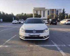 Volkswagen Passat, 2011 il