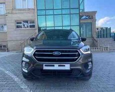 Ford Escape, 2018 il