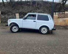 LADA (VAZ) Niva, 2015 il