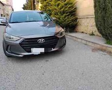 Hyundai Elantra, 2018 il