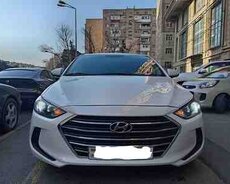 Hyundai Elantra, 2016 il