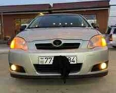 Toyota Corolla, 2004 il