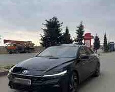 Hyundai Elantra, 2025 il