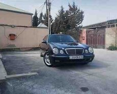 Mercedes E 320, 2000 il
