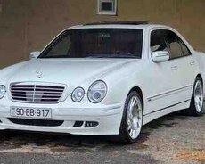 Mercedes E 320, 2000 il