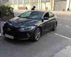 Hyundai Elantra, 2019 il