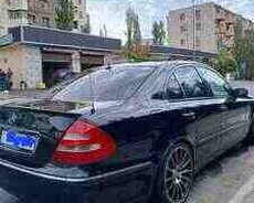 Mercedes E 320, 2003 il