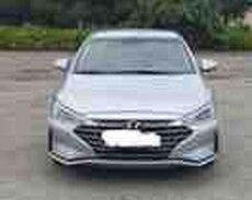 Hyundai Elantra, 2019 il