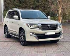 Toyota Land Cruiser, 2011 il