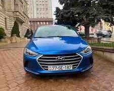 Hyundai Elantra, 2018 il