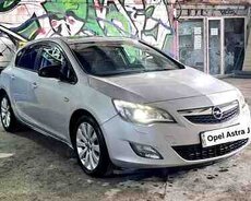 Opel Astra, 2011 il