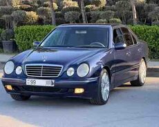 Mercedes E 240, 2000 il
