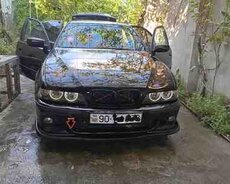 BMW 528, 2000 il