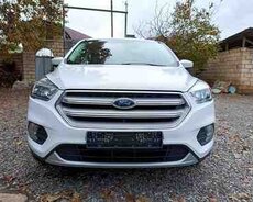 Ford Escape, 2019 il